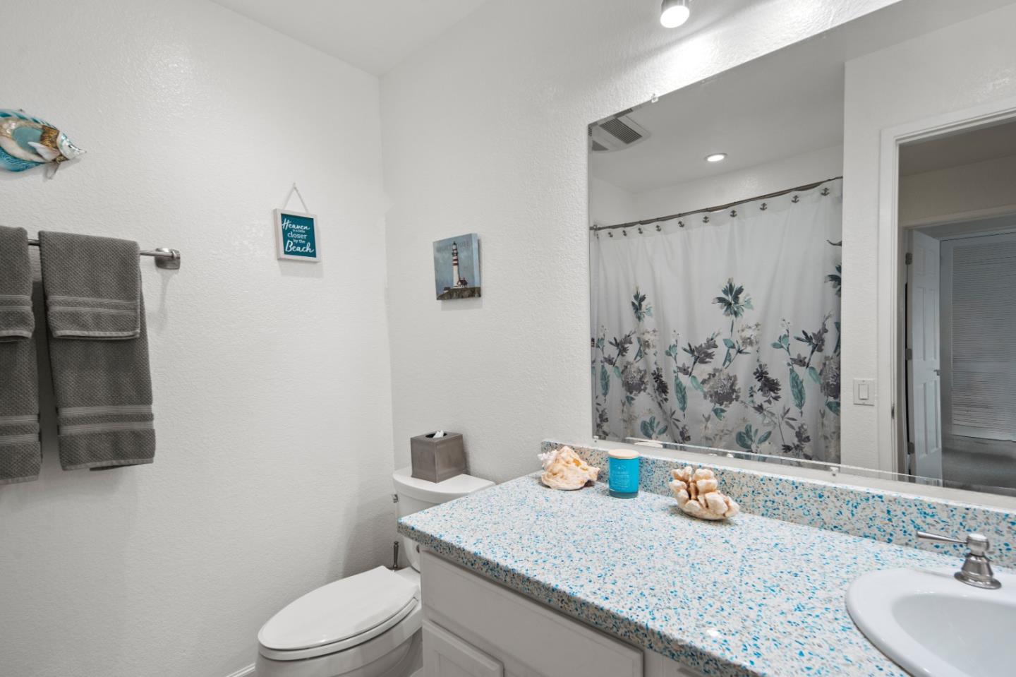 Detail Gallery Image 17 of 20 For 1 Surf Way #228,  Monterey,  CA 93940 - 2 Beds | 2 Baths