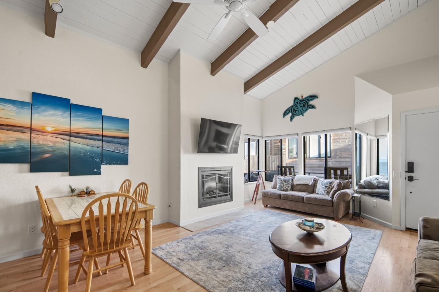 Detail Gallery Image 18 of 20 For 1 Surf Way #228,  Monterey,  CA 93940 - 2 Beds | 2 Baths