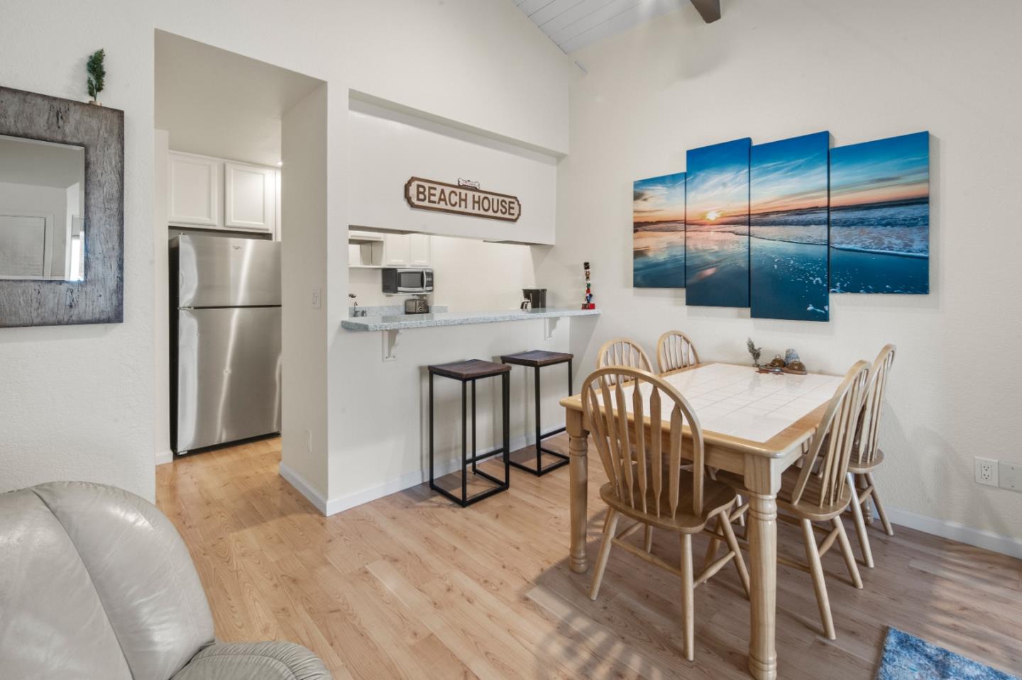 Detail Gallery Image 8 of 22 For 1 Surf Way #228,  Monterey,  CA 93940 - 2 Beds | 2 Baths