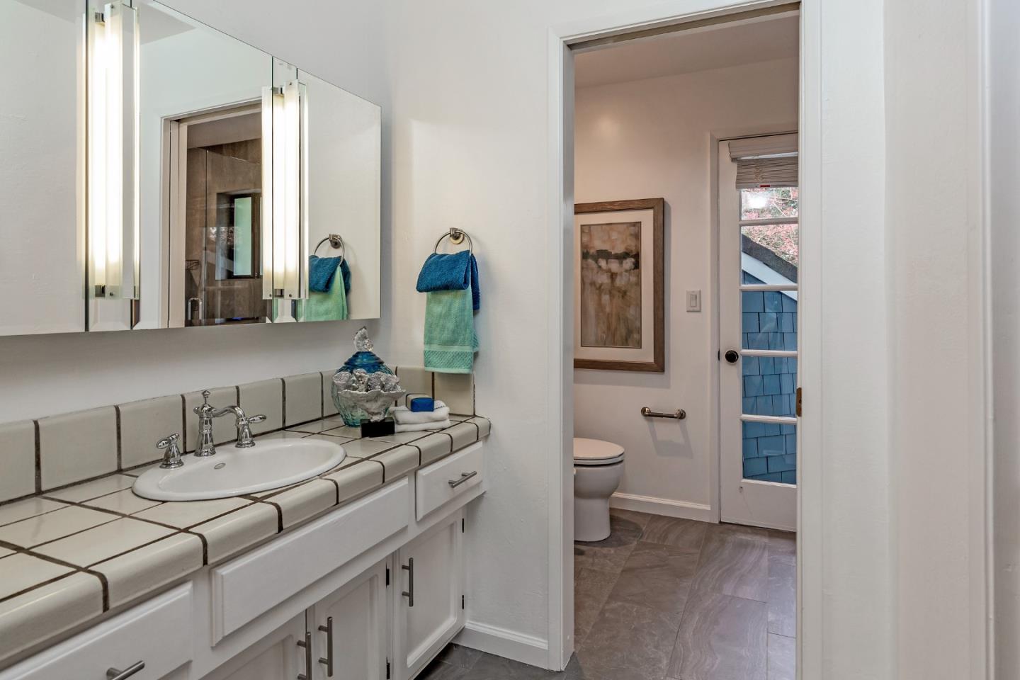 Detail Gallery Image 17 of 44 For 8 Palm Ave, Los Gatos,  CA 95030 - 5 Beds | 4/1 Baths