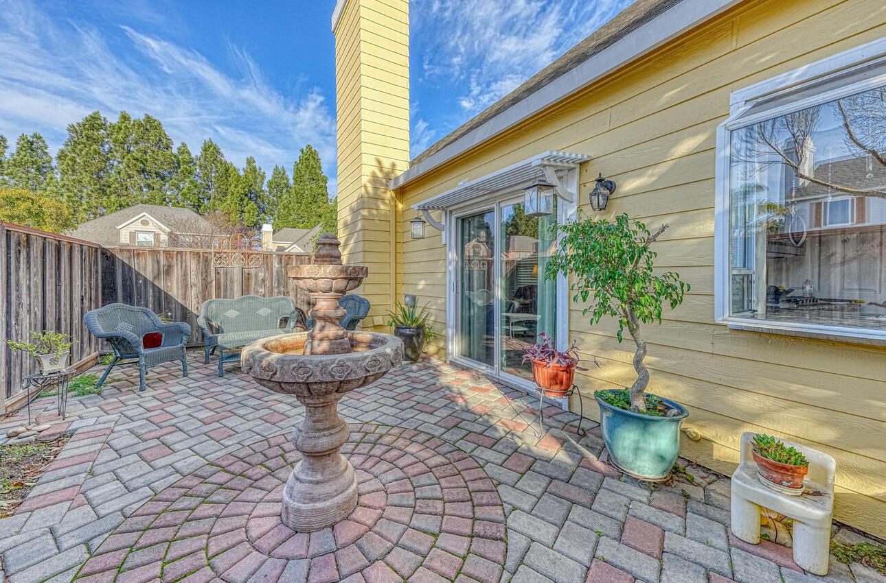 Detail Gallery Image 9 of 34 For 1938 Princeton Ct, Salinas,  CA 93906 - 3 Beds | 2/1 Baths