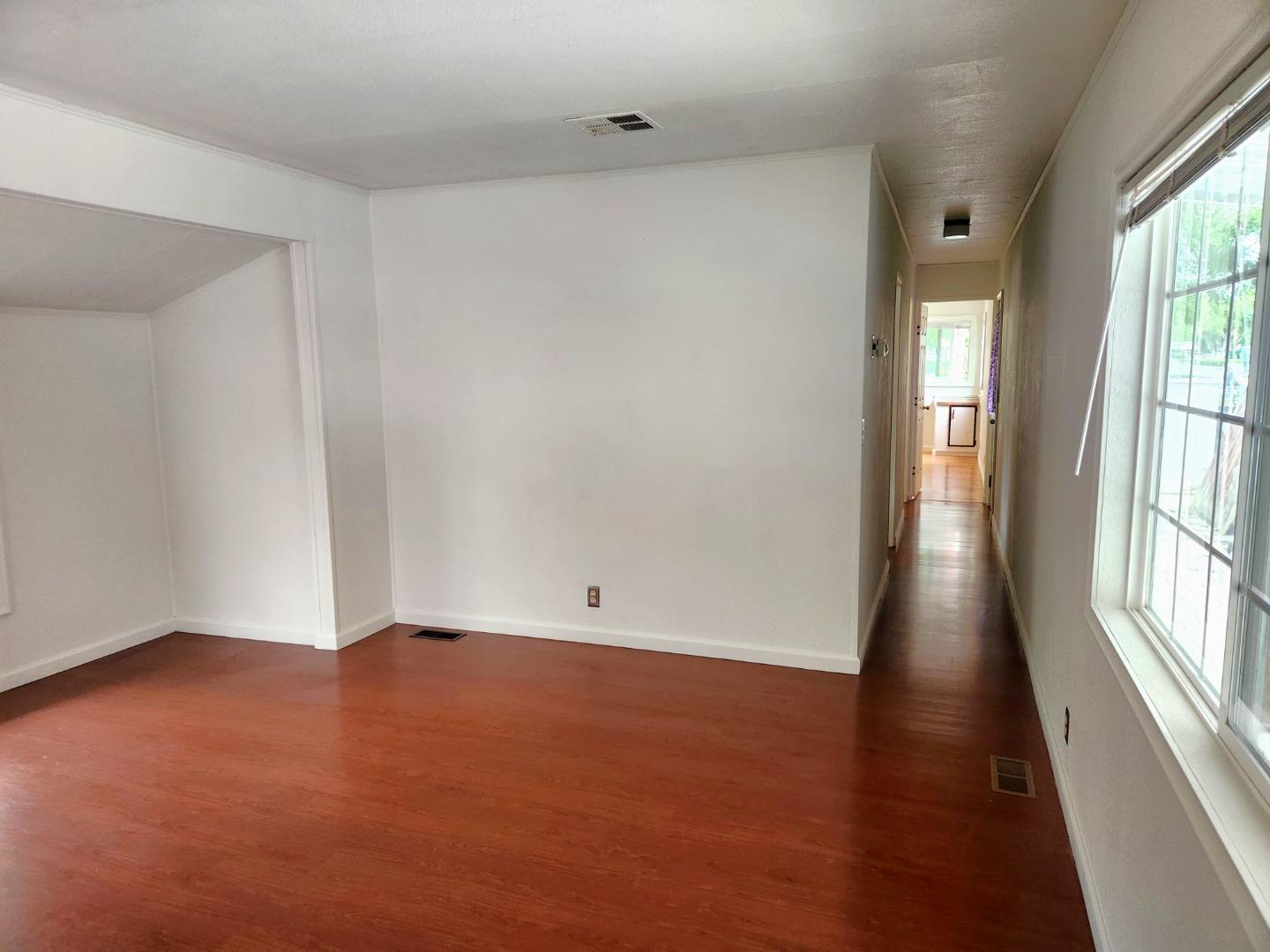 Detail Gallery Image 6 of 14 For 702 Spindrift Dr #702,  San Jose,  CA 95134 - 2 Beds | 1 Baths