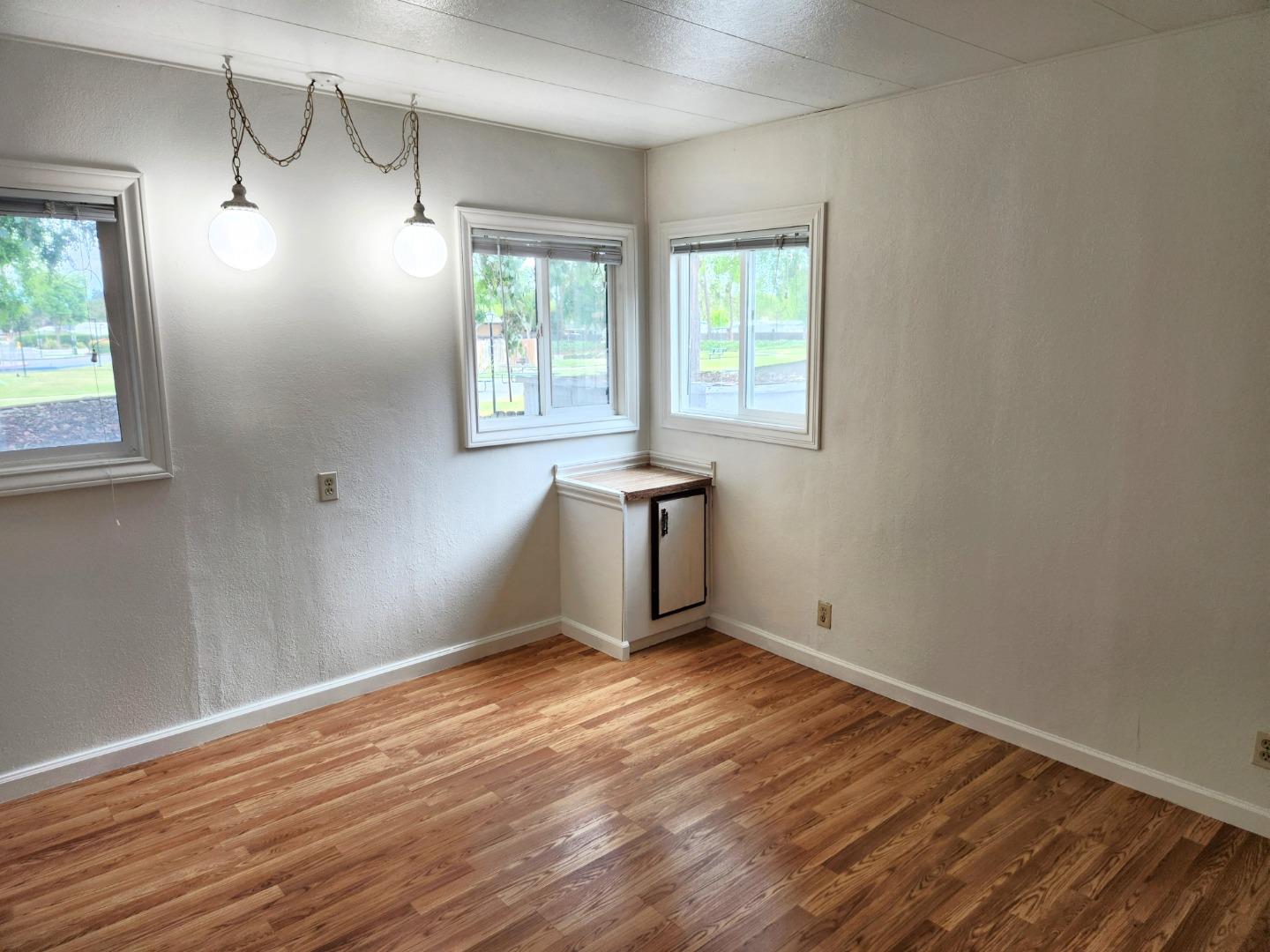 Detail Gallery Image 9 of 14 For 702 Spindrift Dr #702,  San Jose,  CA 95134 - 2 Beds | 1 Baths