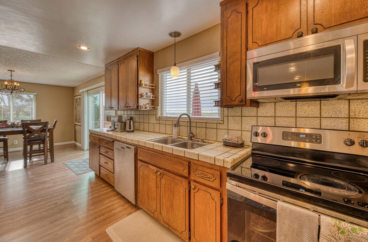 Detail Gallery Image 16 of 38 For 14236 Shaffi Ln, Castroville,  CA 95012 - 3 Beds | 2 Baths