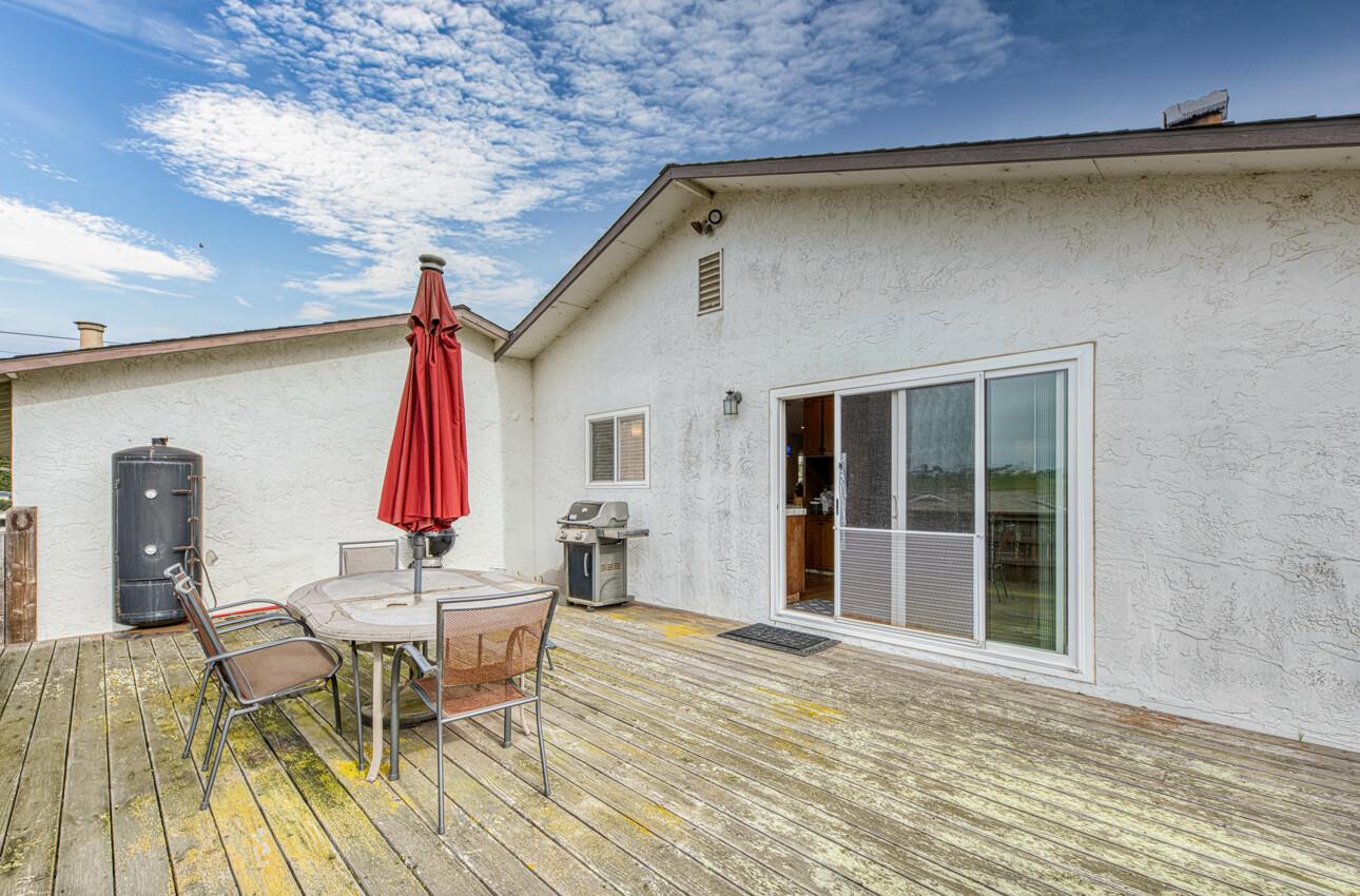 Detail Gallery Image 7 of 38 For 14236 Shaffi Ln, Castroville,  CA 95012 - 3 Beds | 2 Baths