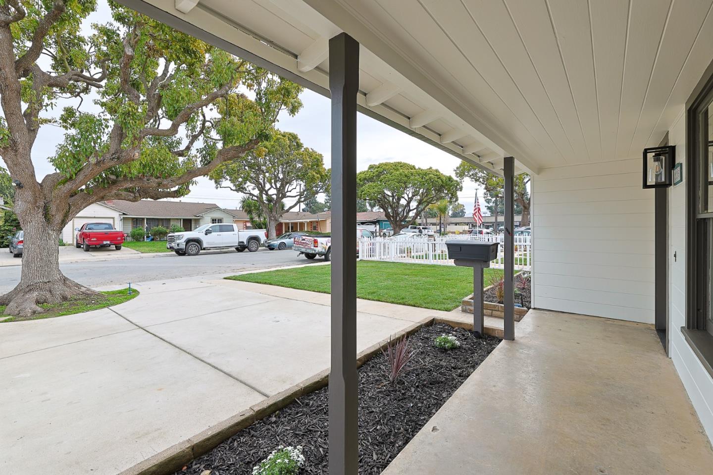 Detail Gallery Image 5 of 31 For 225 Tapadero St, Salinas,  CA 93906 - 2 Beds | 1 Baths