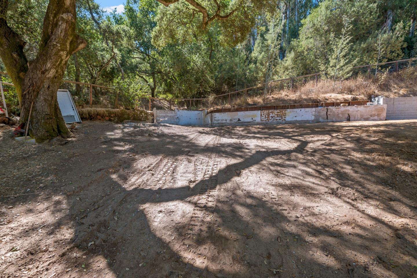 Detail Gallery Image 4 of 5 For 19044 Overlook Rd, Los Gatos,  CA 95030 - – Beds | – Baths