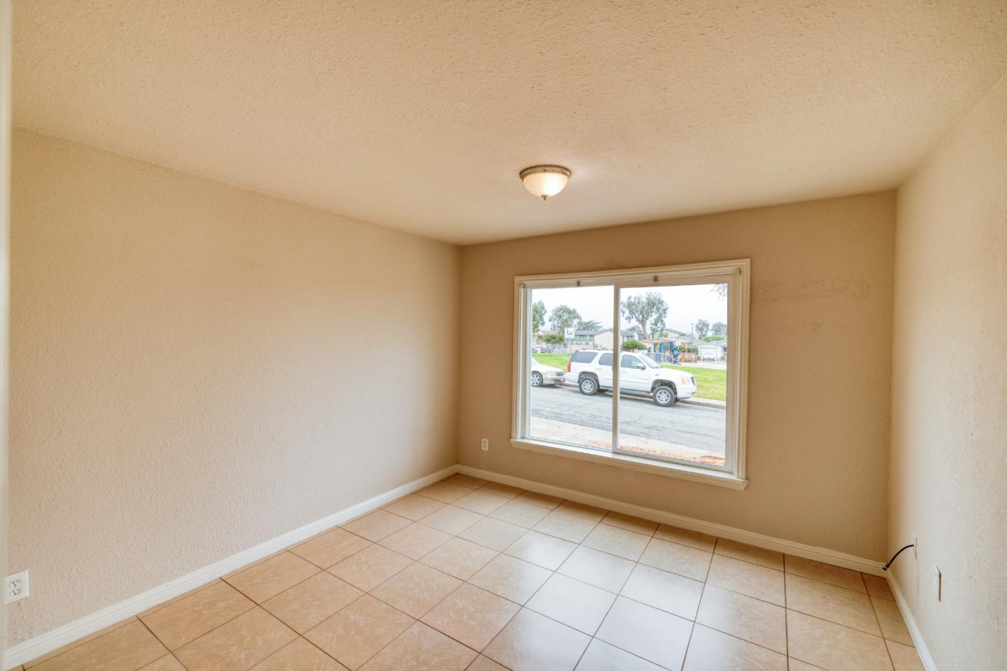 Detail Gallery Image 10 of 30 For 1652 Luxton St, Seaside,  CA 93955 - 3 Beds | 2 Baths