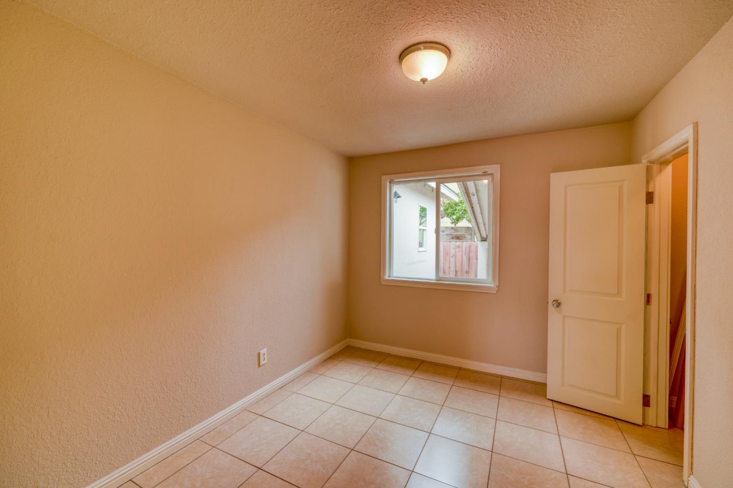 Detail Gallery Image 16 of 30 For 1652 Luxton St, Seaside,  CA 93955 - 3 Beds | 2 Baths