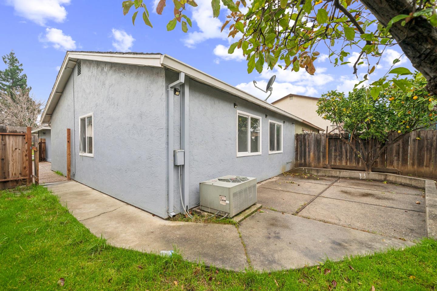 Detail Gallery Image 15 of 17 For 1718 Mahogany Way, Antioch,  CA 94509 - 3 Beds | 1 Baths