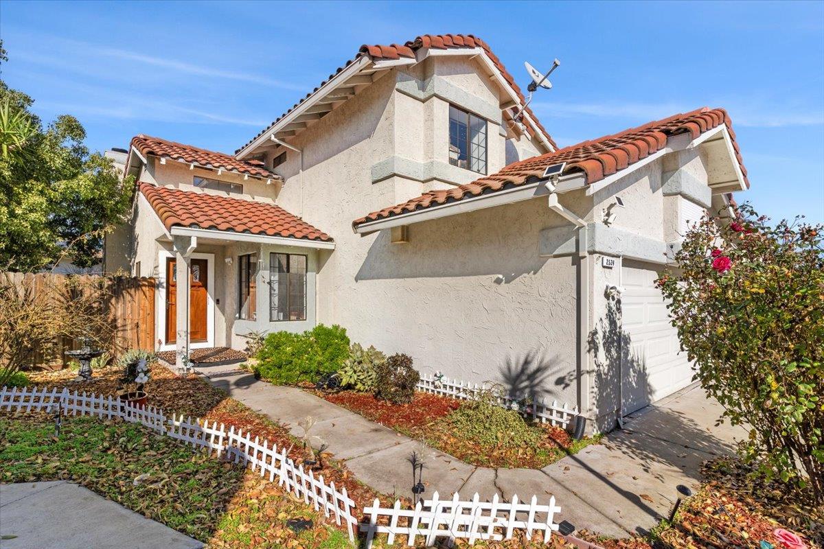 Detail Gallery Image 4 of 25 For 2524 Brazil Ct, Antioch,  CA 94509 - 4 Beds | 3 Baths