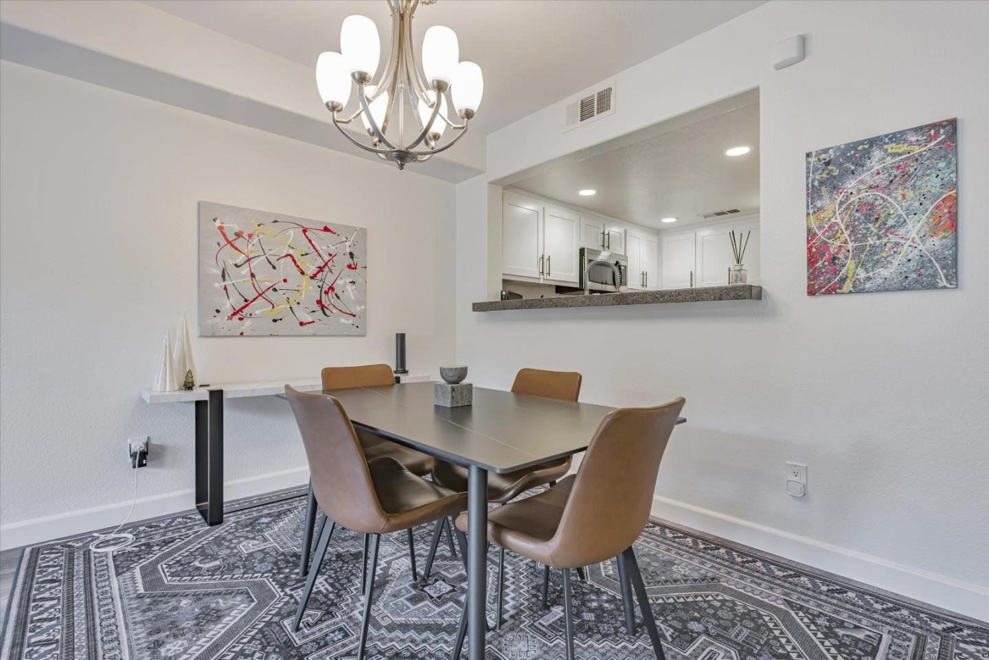 Detail Gallery Image 19 of 44 For 1412 Alegria Loop, San Jose,  CA 95128 - 2 Beds | 2/1 Baths