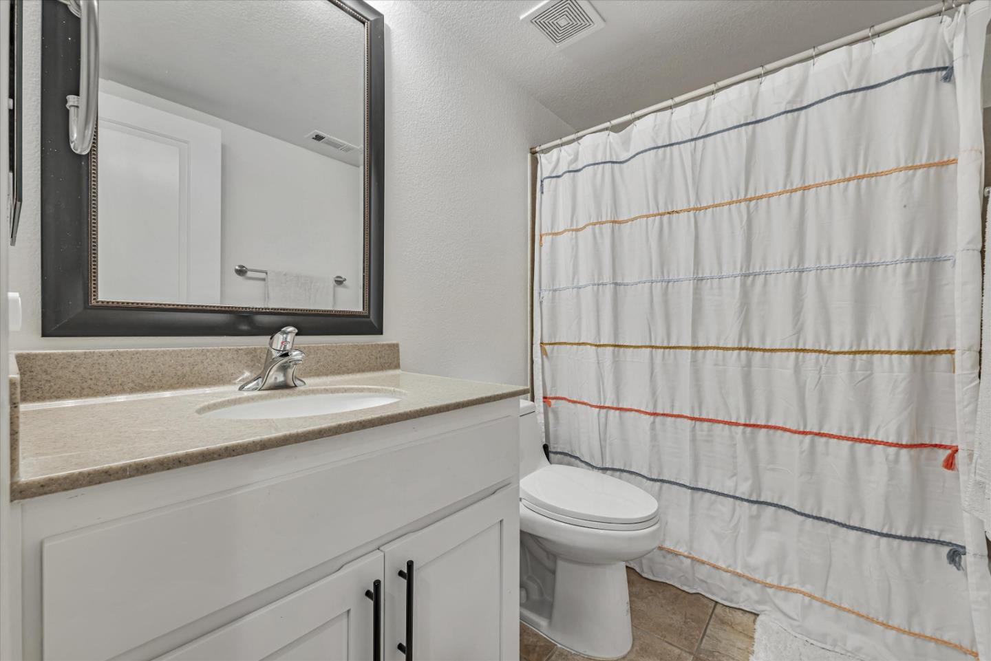 Detail Gallery Image 32 of 44 For 1412 Alegria Loop, San Jose,  CA 95128 - 2 Beds | 2/1 Baths