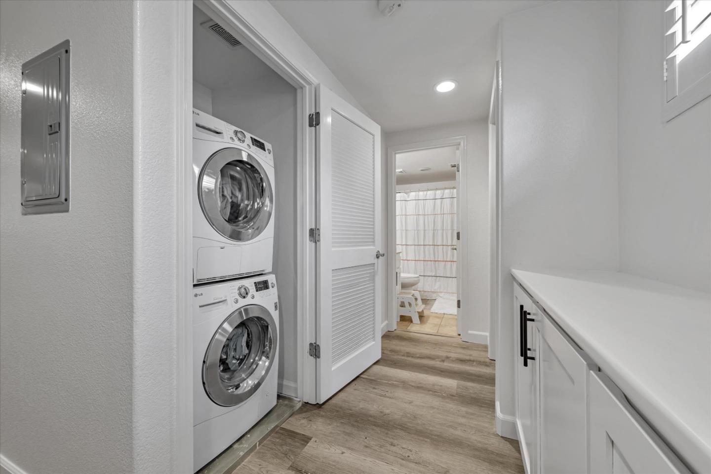 Detail Gallery Image 34 of 44 For 1412 Alegria Loop, San Jose,  CA 95128 - 2 Beds | 2/1 Baths