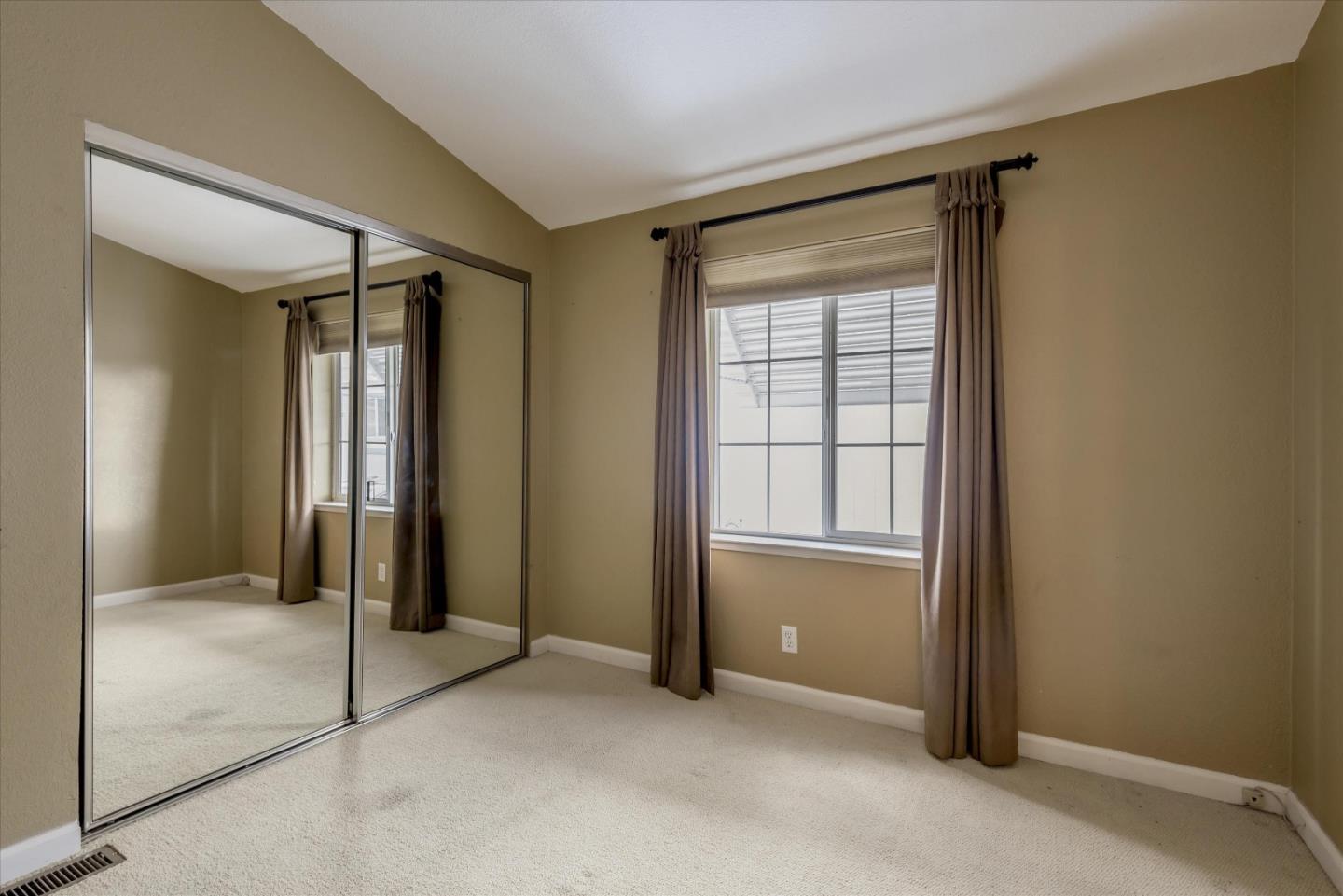 Detail Gallery Image 22 of 41 For 3015 E Bayshore Rd #143,  Redwood City,  CA 94063 - 3 Beds | 2 Baths