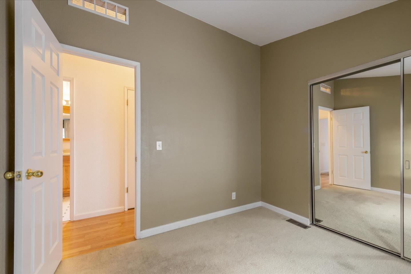 Detail Gallery Image 25 of 41 For 3015 E Bayshore Rd #143,  Redwood City,  CA 94063 - 3 Beds | 2 Baths