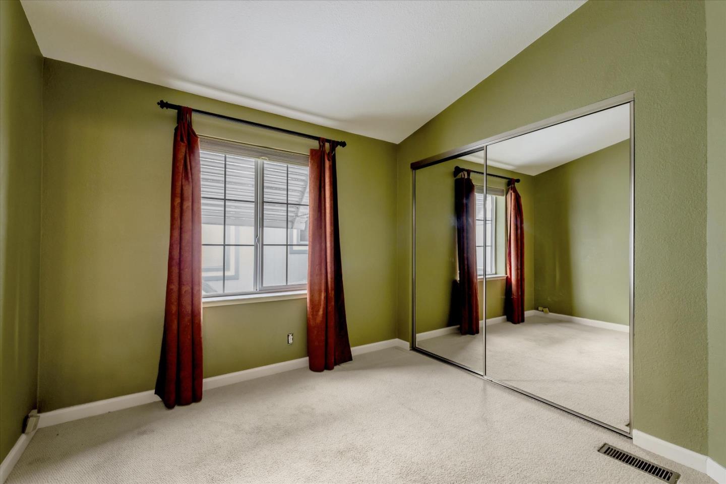 Detail Gallery Image 26 of 41 For 3015 E Bayshore Rd #143,  Redwood City,  CA 94063 - 3 Beds | 2 Baths