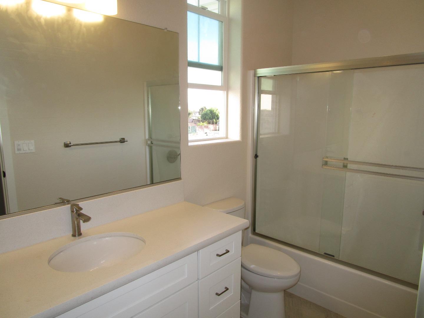 Detail Gallery Image 15 of 21 For 157 Terrace Dr, Greenfield,  CA 93927 - 3 Beds | 2/1 Baths