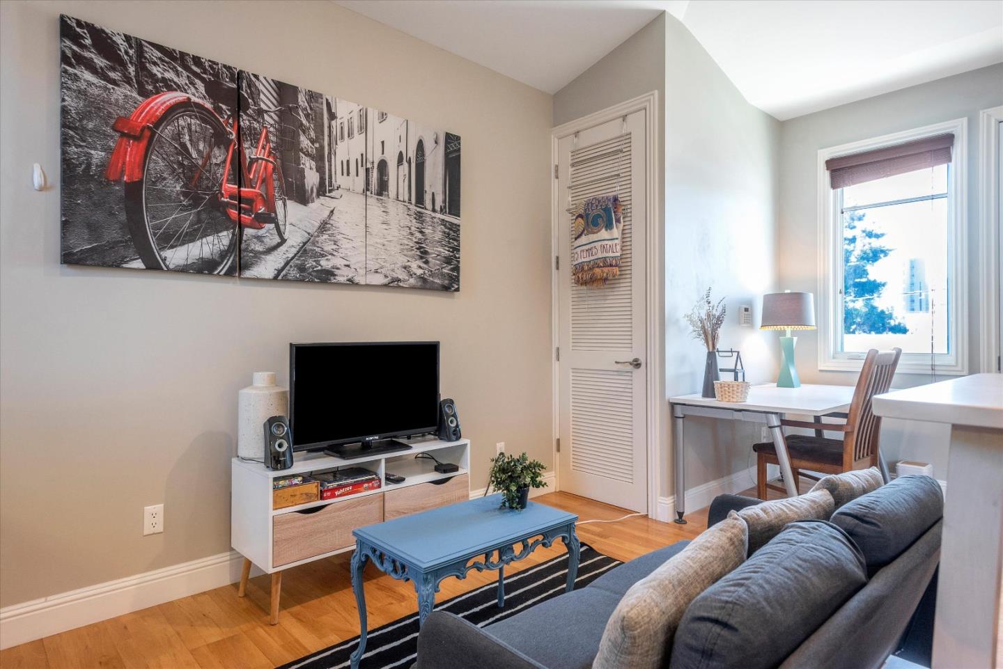 Detail Gallery Image 5 of 22 For 21 S Claremont St #13,  San Mateo,  CA 94401 - 1 Beds | 1/1 Baths