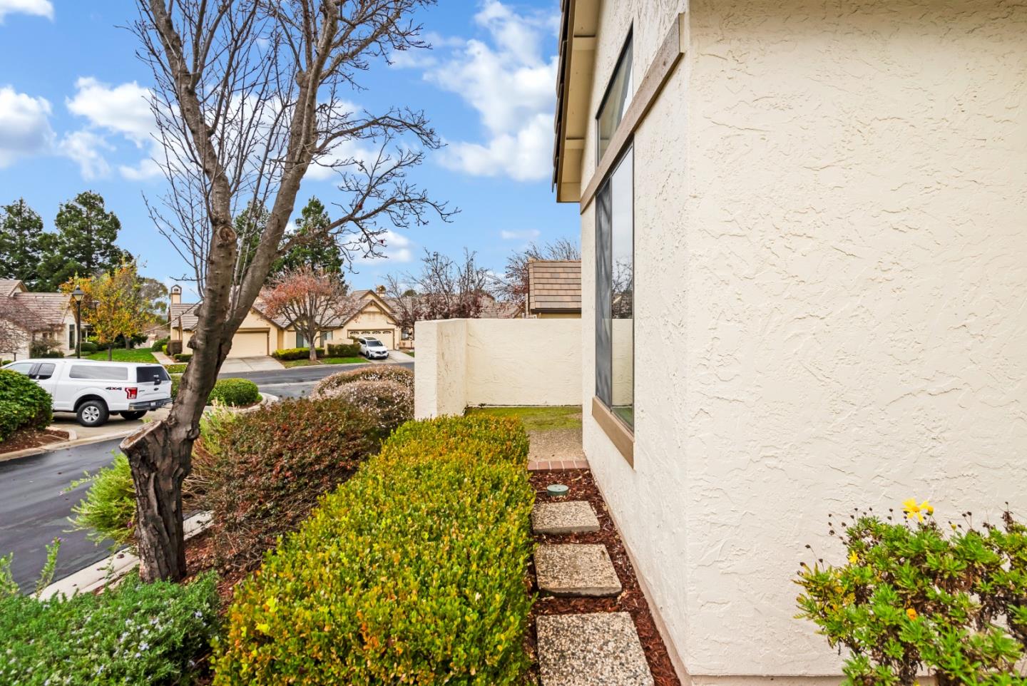 Detail Gallery Image 11 of 58 For 7684 Galloway Dr, San Jose,  CA 95135 - 2 Beds | 2 Baths