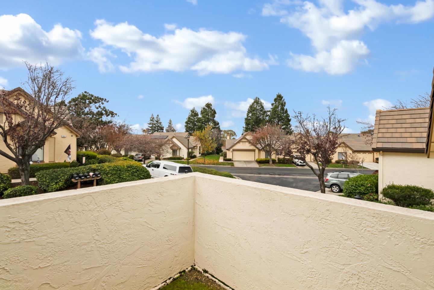 Detail Gallery Image 14 of 58 For 7684 Galloway Dr, San Jose,  CA 95135 - 2 Beds | 2 Baths