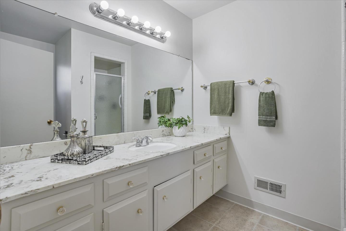 Detail Gallery Image 27 of 65 For 783-785 Luce Ct, Mountain View,  CA 94041 - – Beds | – Baths