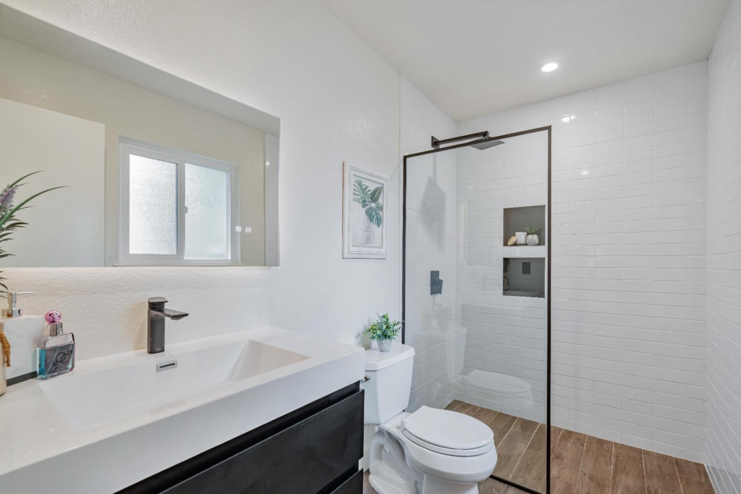 Detail Gallery Image 10 of 16 For 321 Easy St #8,  Mountain View,  CA 94043 - 2 Beds | 2 Baths