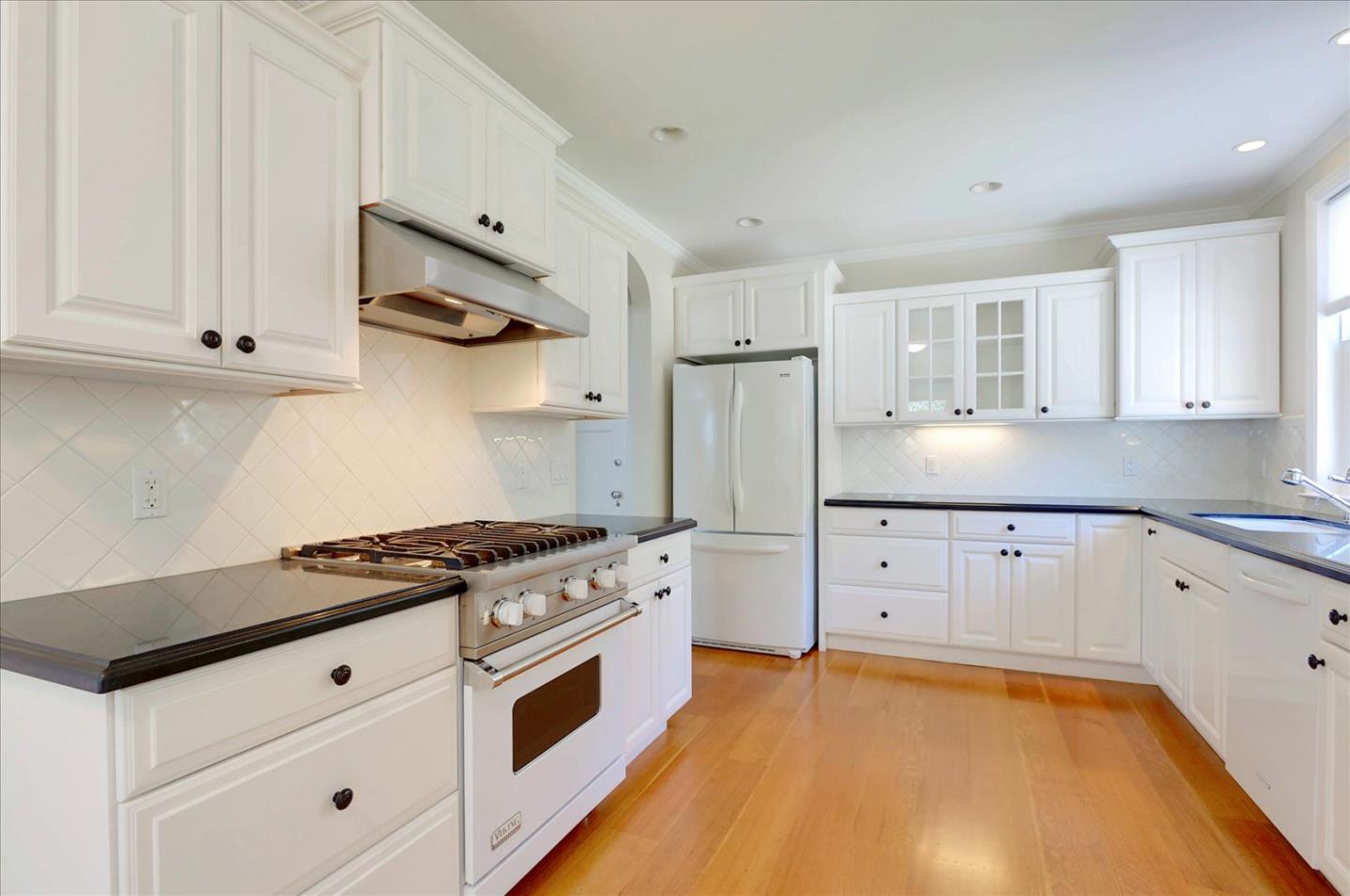 Detail Gallery Image 12 of 42 For 334 Avila Rd, San Mateo,  CA 94402 - 2 Beds | 1 Baths