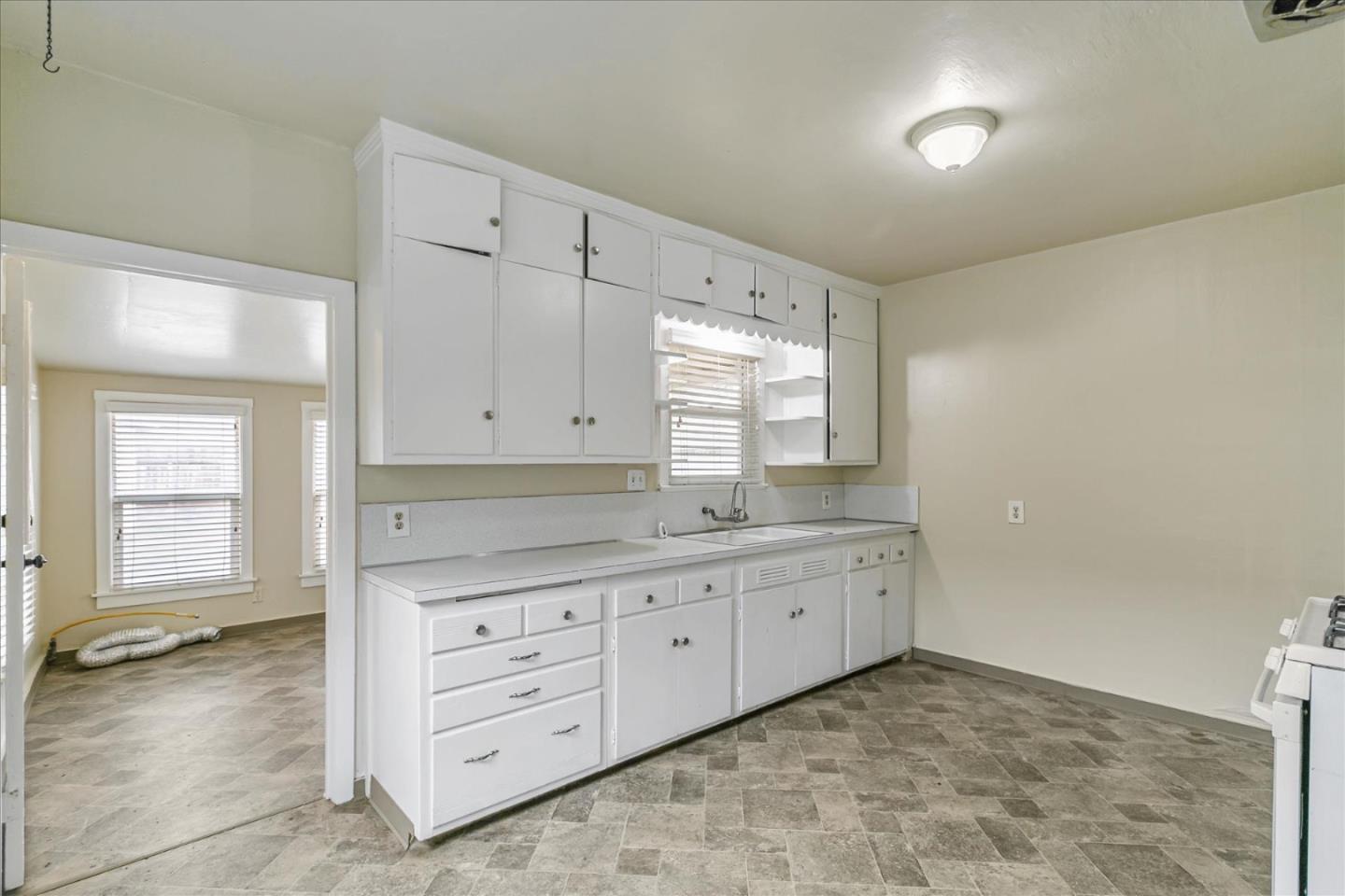 Detail Gallery Image 12 of 32 For 17870 Del Monte Ave, Morgan Hill,  CA 95037 - 2 Beds | 1 Baths