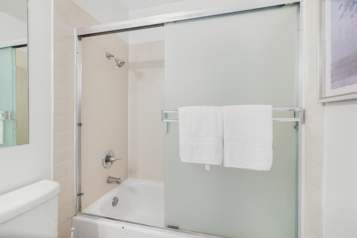 Detail Gallery Image 18 of 32 For 979 Gilchrist Dr #1,  San Jose,  CA 95133 - 2 Beds | 1 Baths