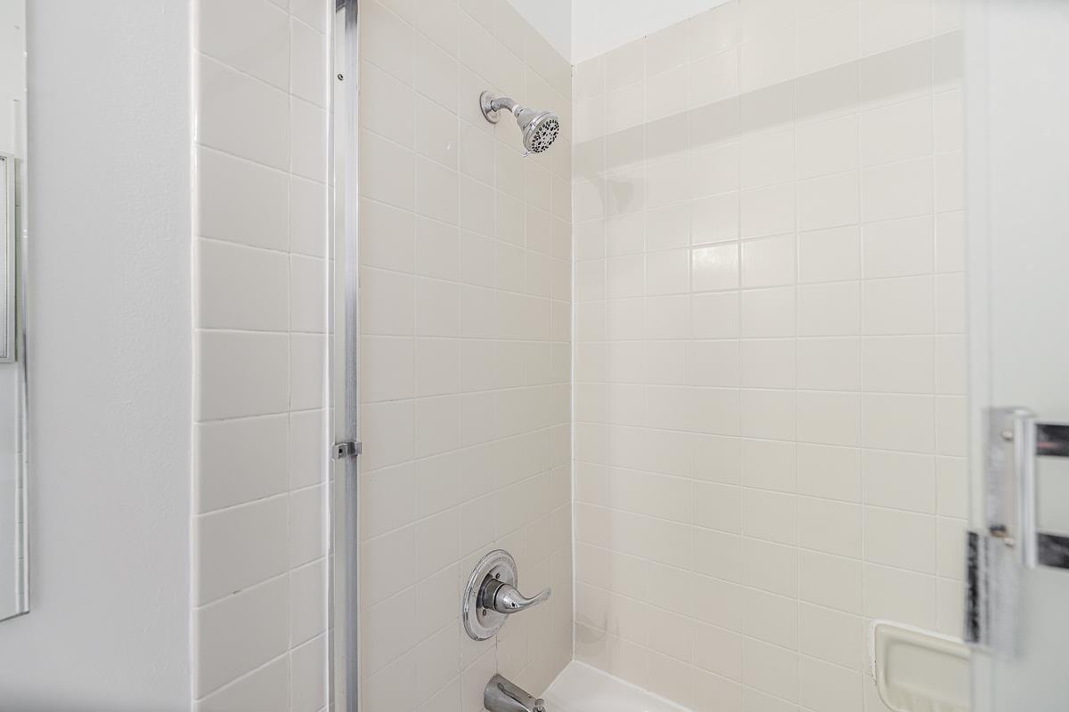 Detail Gallery Image 19 of 32 For 979 Gilchrist Dr #1,  San Jose,  CA 95133 - 2 Beds | 1 Baths