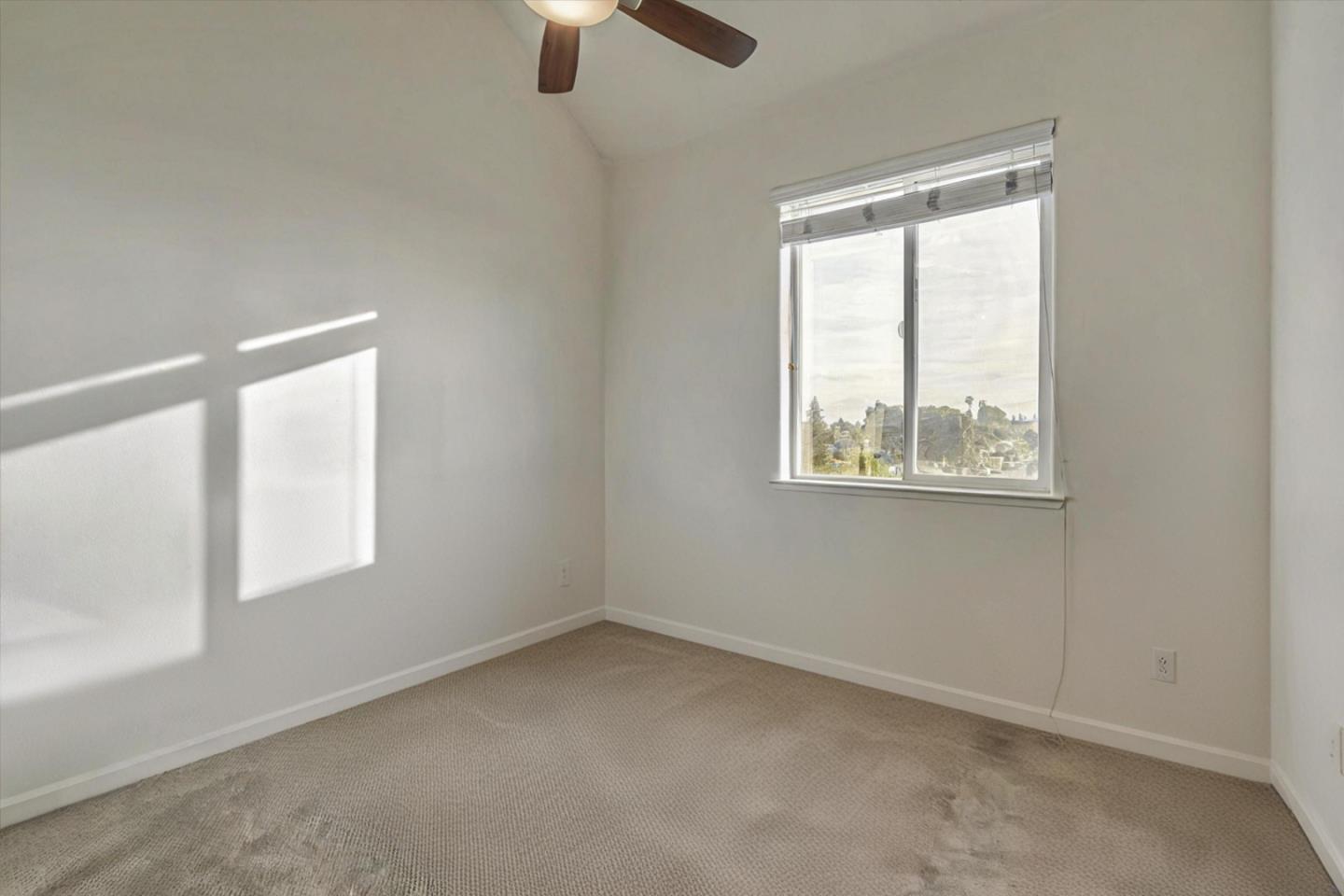 Detail Gallery Image 10 of 16 For 2330 University Ave #350,  East Palo Alto,  CA 94303 - 1 Beds | 1 Baths