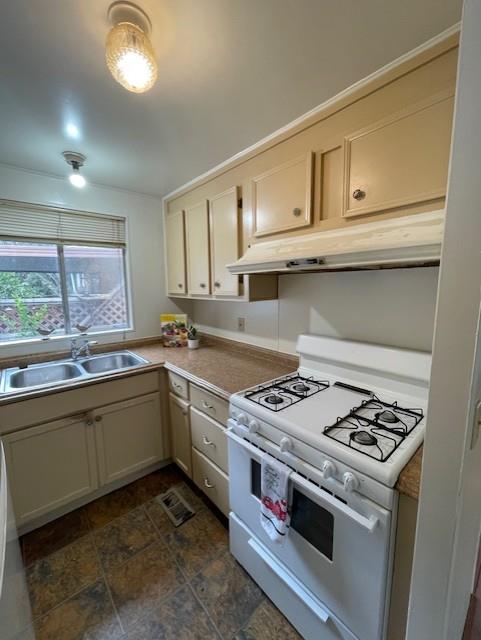 Detail Gallery Image 7 of 16 For 18285 China Grade Rd #3,  Boulder Creek,  CA 95006 - 2 Beds | 1 Baths