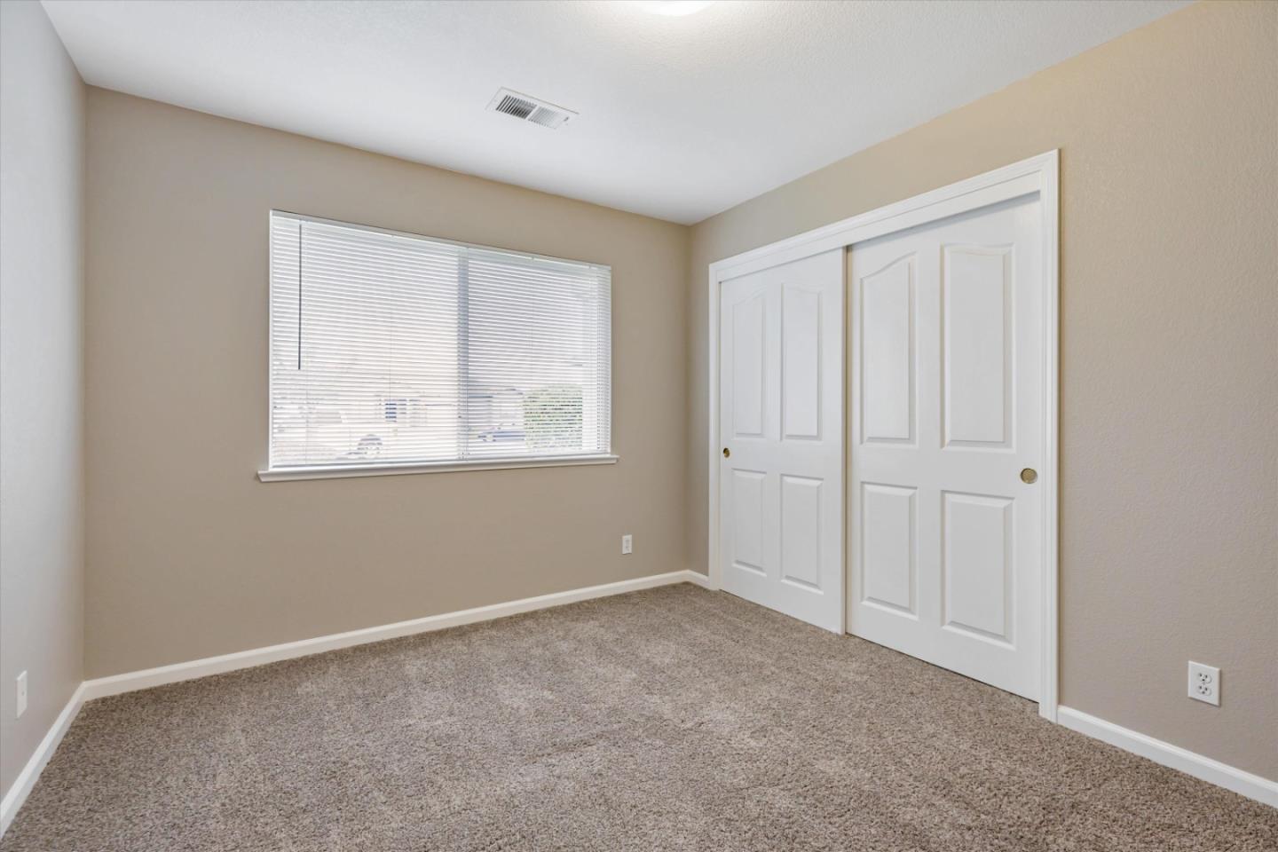 Detail Gallery Image 18 of 35 For 1421 El Cerro Dr, Hollister,  CA 95023 - 3 Beds | 2 Baths