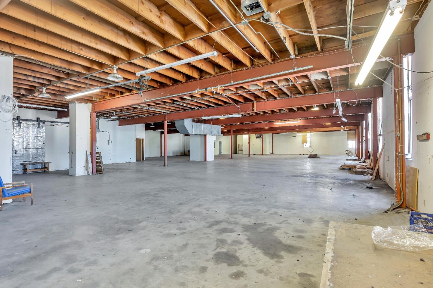 1700 International Boulevard, Oakland, California 94606, ,Commercial Sale,For Sale,1700 International Boulevard,ML81989141