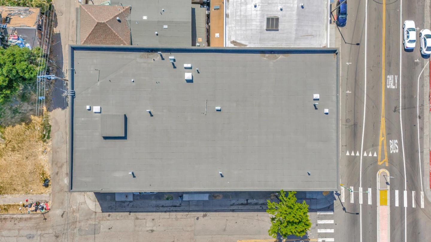 1700 International Boulevard, Oakland, California 94606, ,Commercial Sale,For Sale,1700 International Boulevard,ML81989141