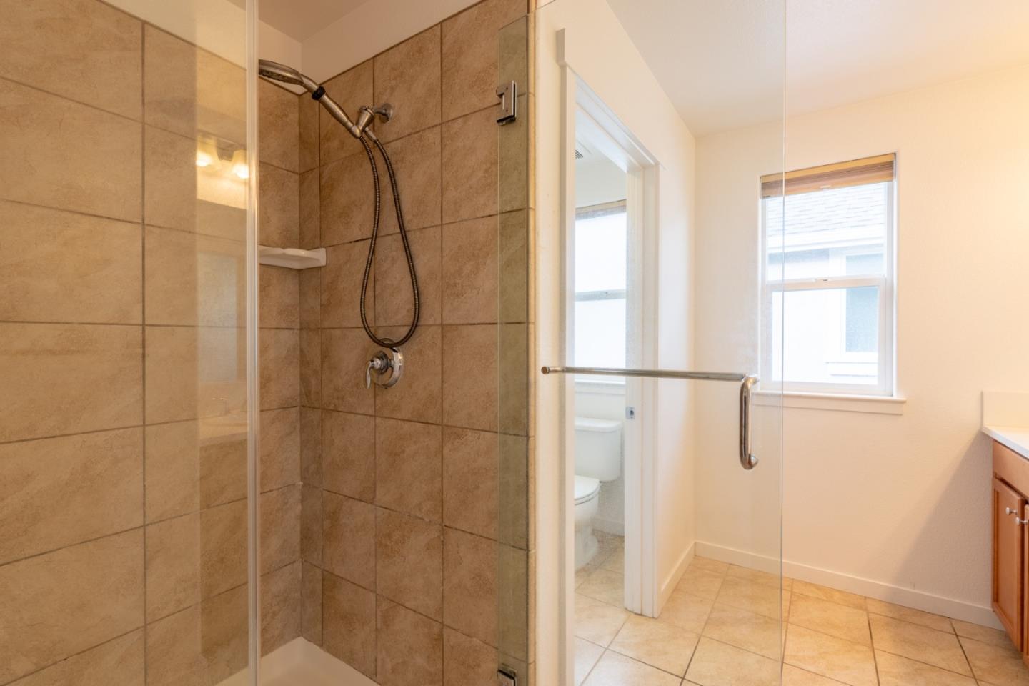 Detail Gallery Image 9 of 16 For 14858 Kit Carson Dr, Marina,  CA 93933 - 3 Beds | 2/1 Baths