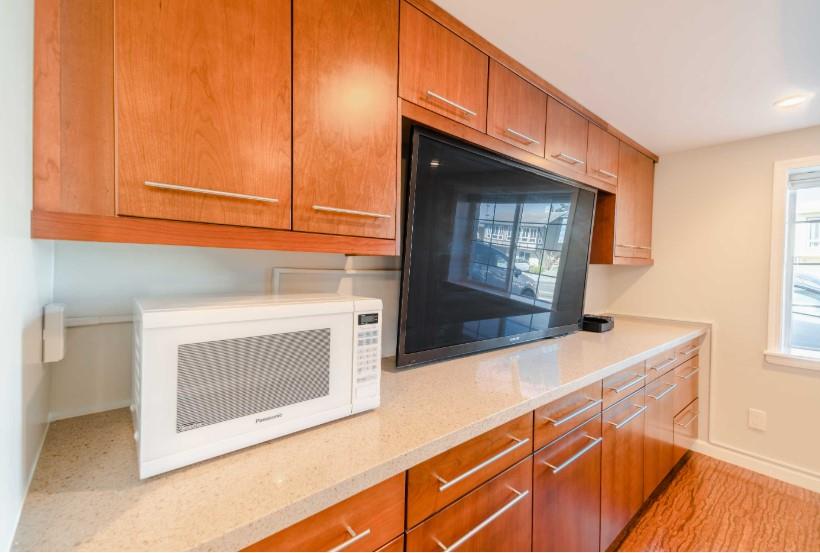 Detail Gallery Image 9 of 38 For 653 Saint Francis Blvd, Daly City,  CA 94015 - 2 Beds | 2/1 Baths