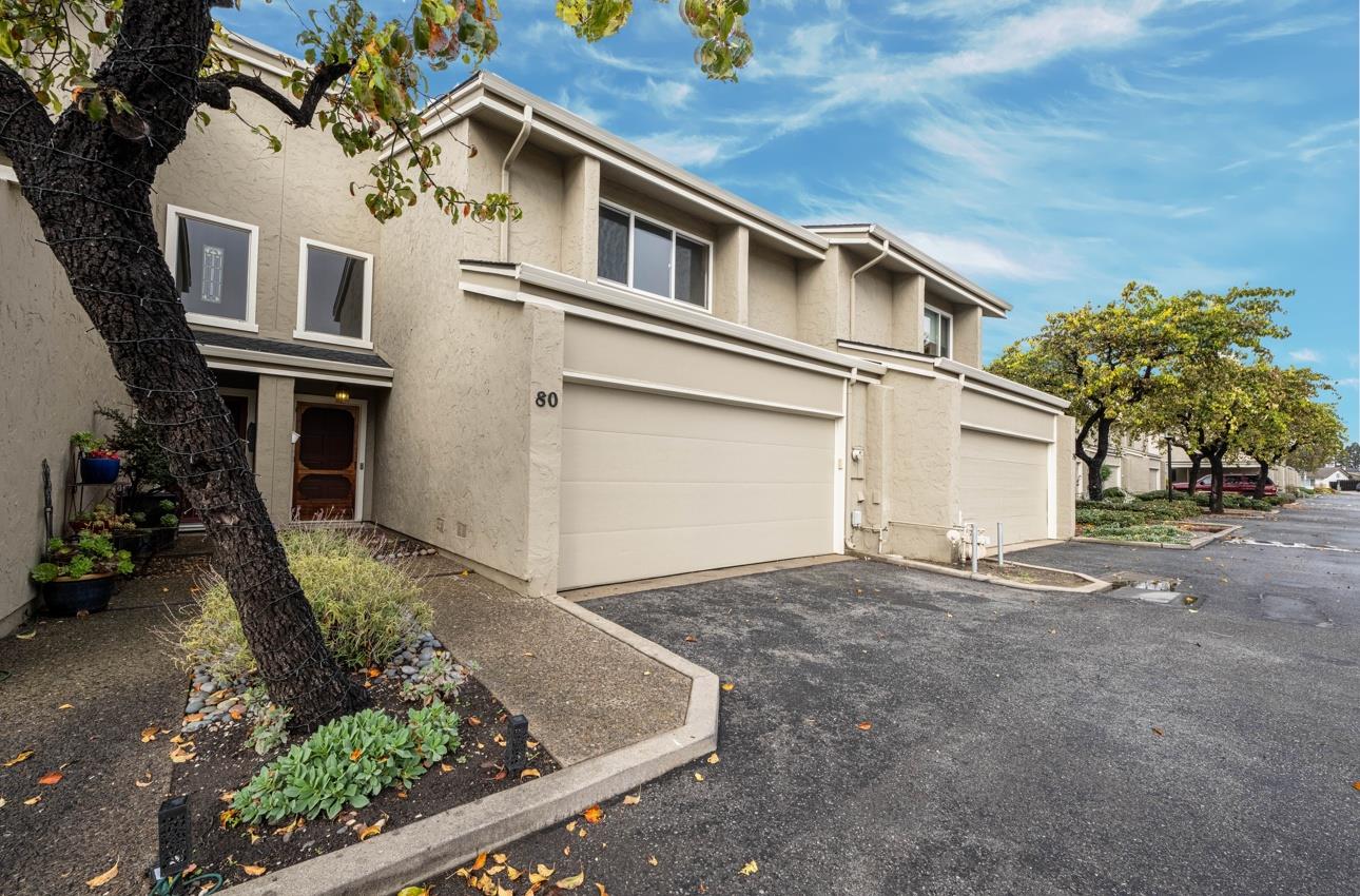 Detail Gallery Image 1 of 36 For 345 Coleridge Dr #80,  Salinas,  CA 93901 - 3 Beds | 1/1 Baths