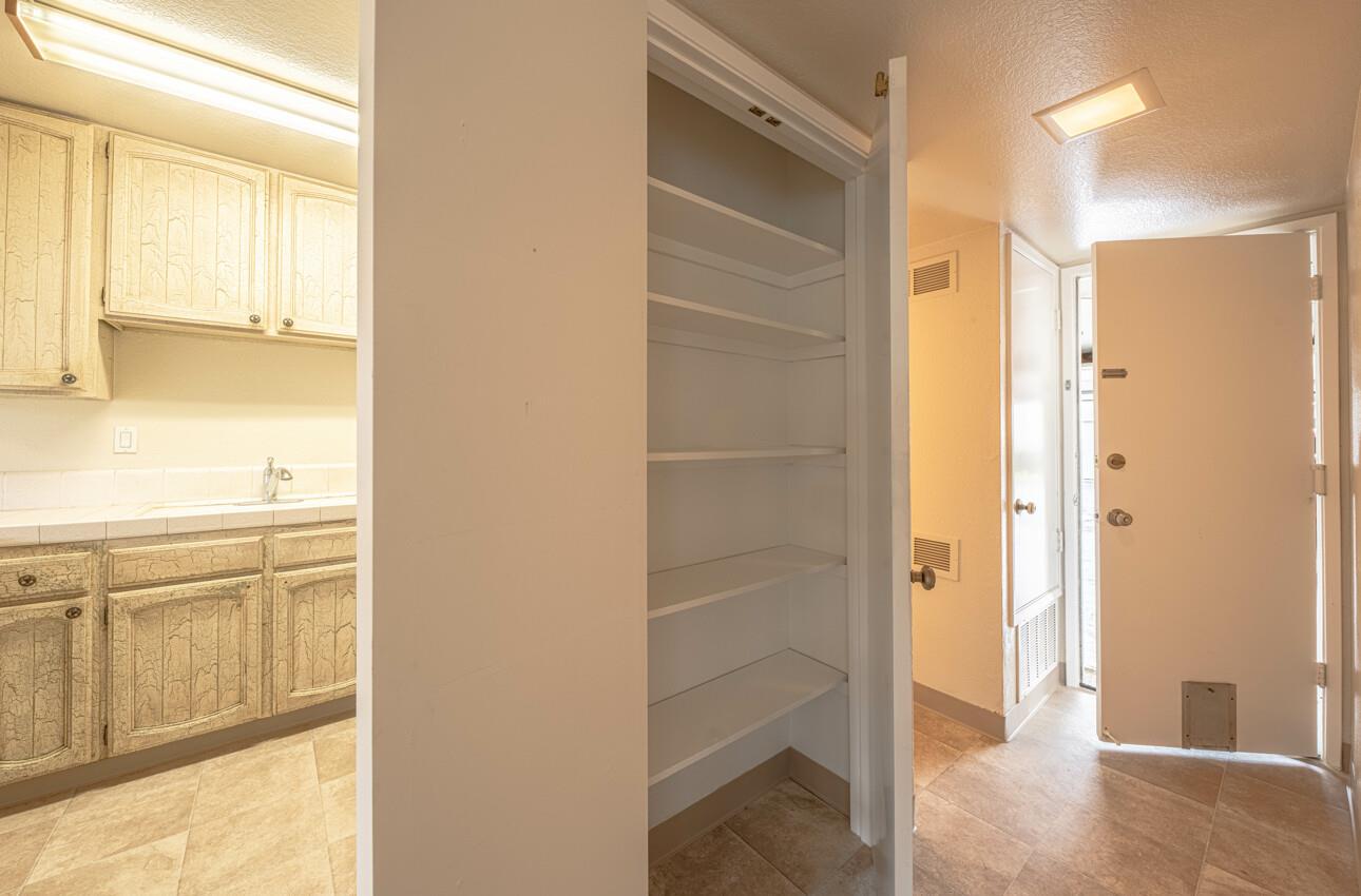 Detail Gallery Image 15 of 36 For 345 Coleridge Dr #80,  Salinas,  CA 93901 - 3 Beds | 1/1 Baths