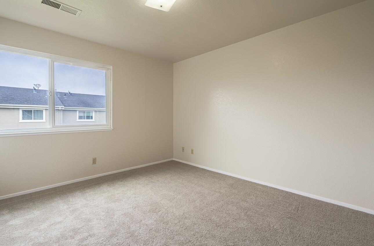 Detail Gallery Image 27 of 36 For 345 Coleridge Dr #80,  Salinas,  CA 93901 - 3 Beds | 1/1 Baths