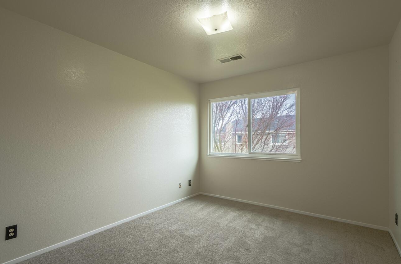 Detail Gallery Image 30 of 36 For 345 Coleridge Dr #80,  Salinas,  CA 93901 - 3 Beds | 1/1 Baths