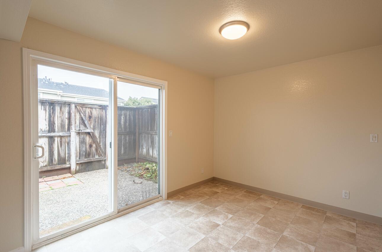 Detail Gallery Image 6 of 36 For 345 Coleridge Dr #80,  Salinas,  CA 93901 - 3 Beds | 1/1 Baths