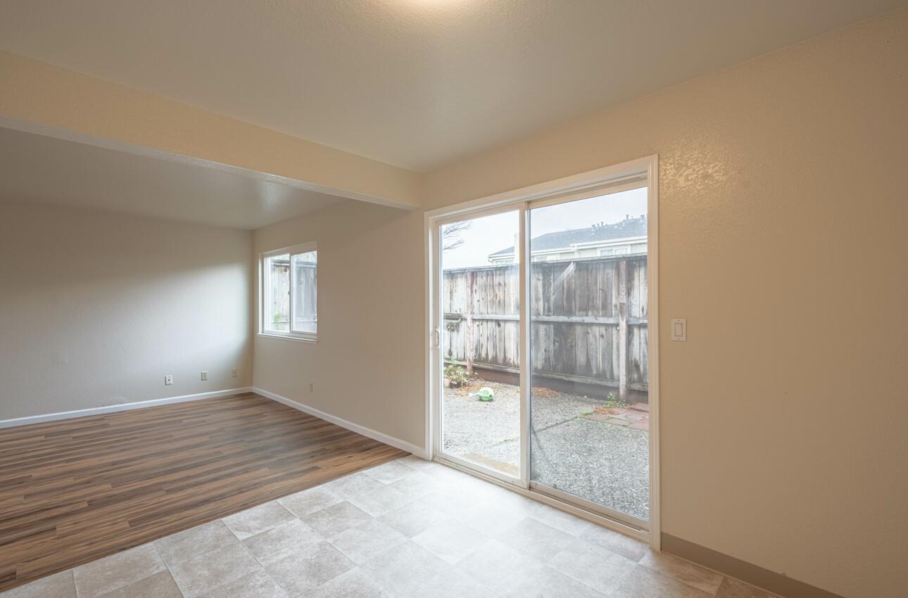 Detail Gallery Image 7 of 36 For 345 Coleridge Dr #80,  Salinas,  CA 93901 - 3 Beds | 1/1 Baths