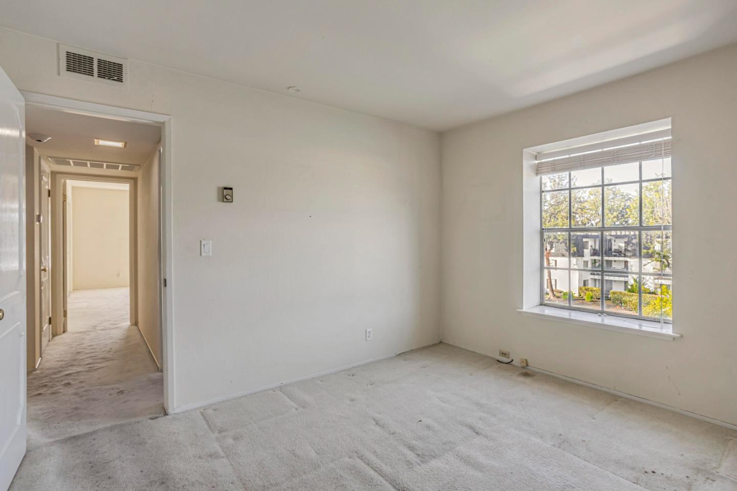 Detail Gallery Image 18 of 33 For 1940 Mount Vernon Ct #14,  Mountain View,  CA 94040 - 2 Beds | 2 Baths