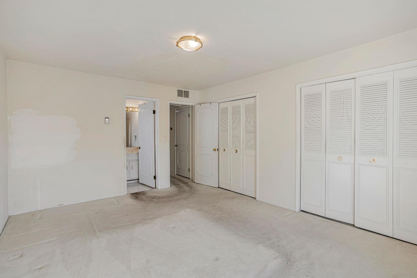 Detail Gallery Image 21 of 33 For 1940 Mount Vernon Ct #14,  Mountain View,  CA 94040 - 2 Beds | 2 Baths