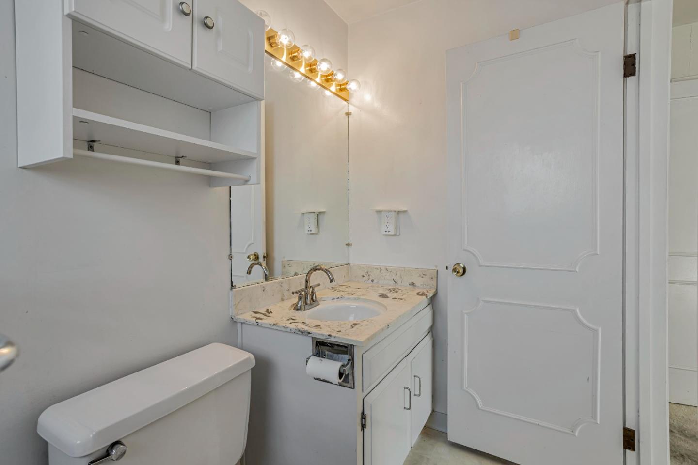 Detail Gallery Image 23 of 33 For 1940 Mount Vernon Ct #14,  Mountain View,  CA 94040 - 2 Beds | 2 Baths