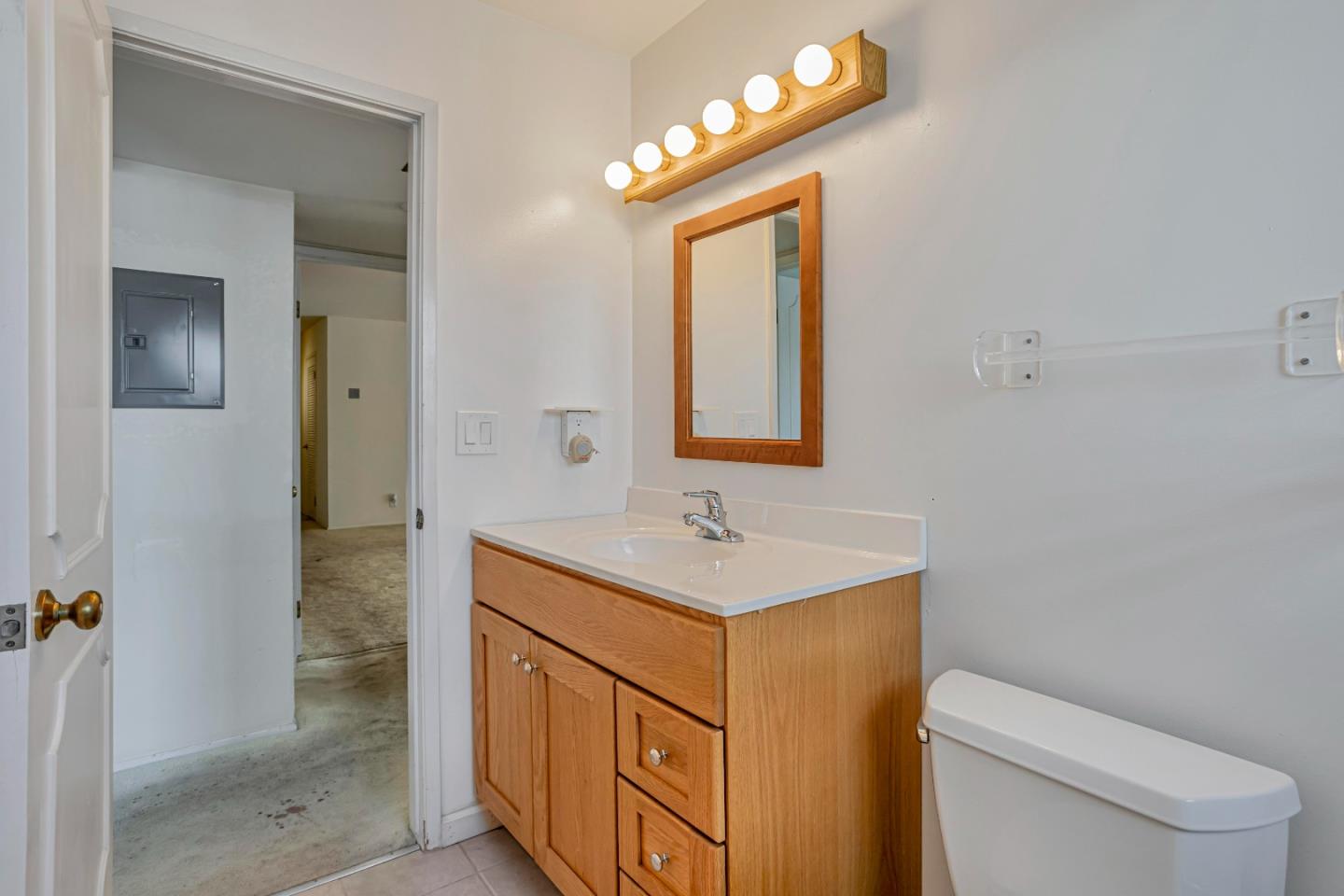 Detail Gallery Image 25 of 33 For 1940 Mount Vernon Ct #14,  Mountain View,  CA 94040 - 2 Beds | 2 Baths