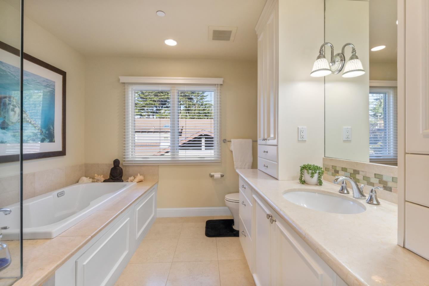 Detail Gallery Image 31 of 55 For 1040 Acacia St, Montara,  CA 94037 - 4 Beds | 2/1 Baths