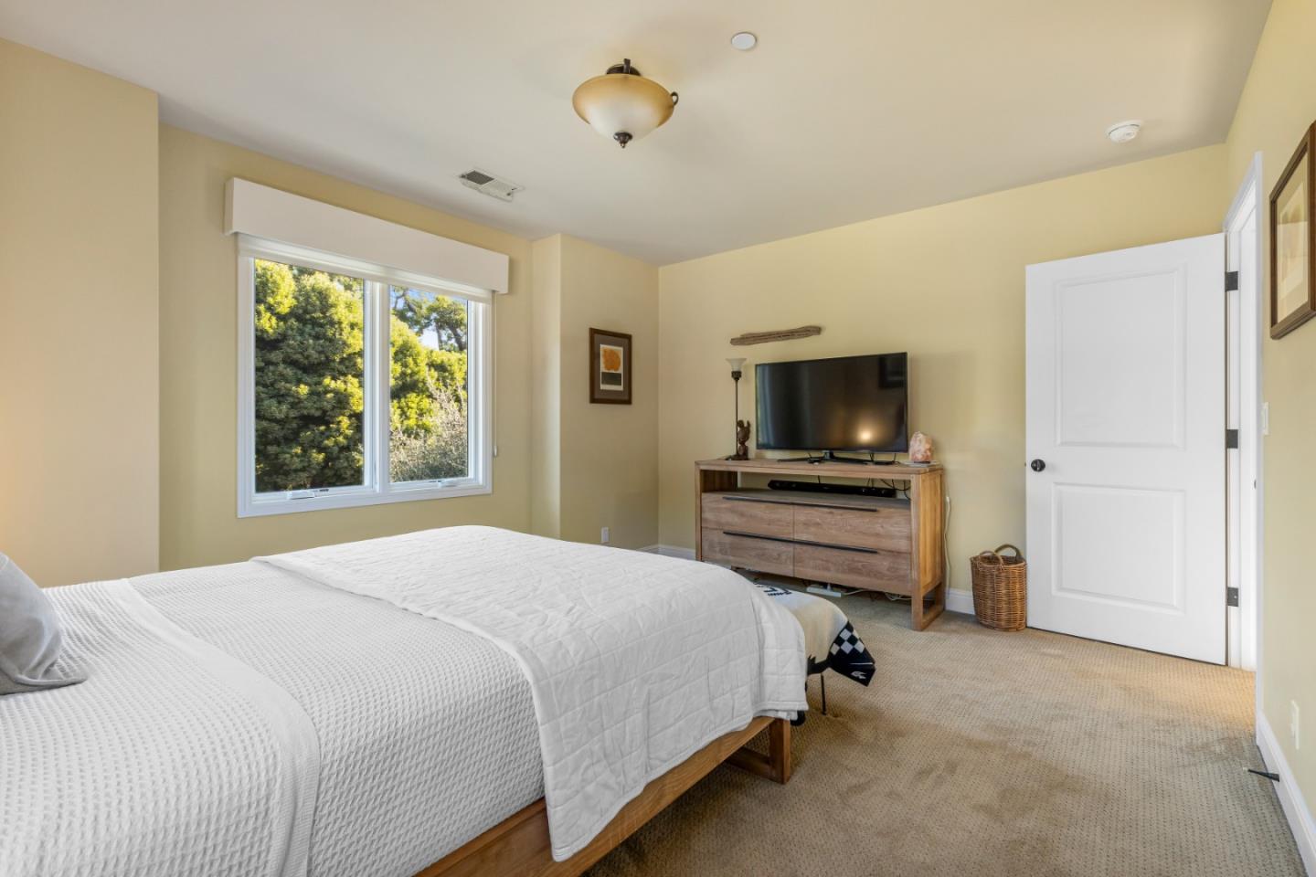 Detail Gallery Image 38 of 55 For 1040 Acacia St, Montara,  CA 94037 - 4 Beds | 2/1 Baths